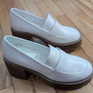 New! MIA | Dalilah White Platform Lug-Sole Loafers